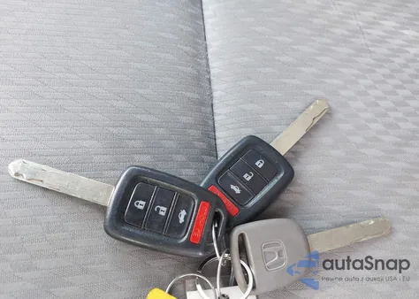 2015 Honda Civic Lx z USA, uszkodzony, nr VIN 19XFB2F5XFE248095